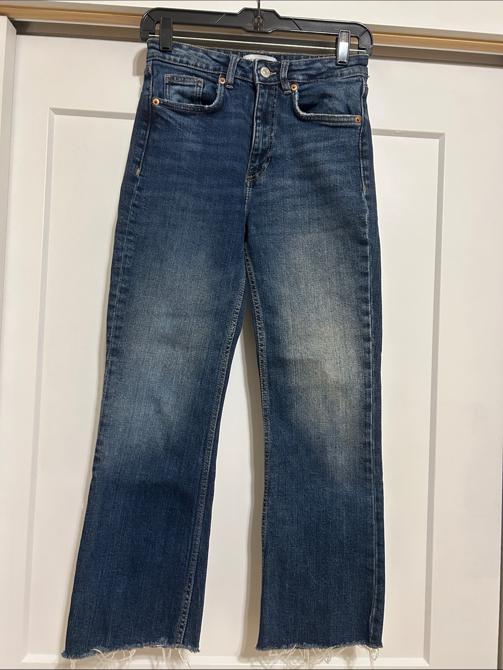 Zara women's Dark Blue straight leg Jeans